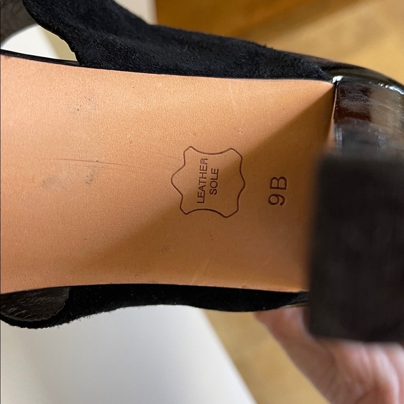 Talbots Black Strappy Heeled Sandals | Size 9B | Suede & Patent Mix | GUC - Picture 6 of 7